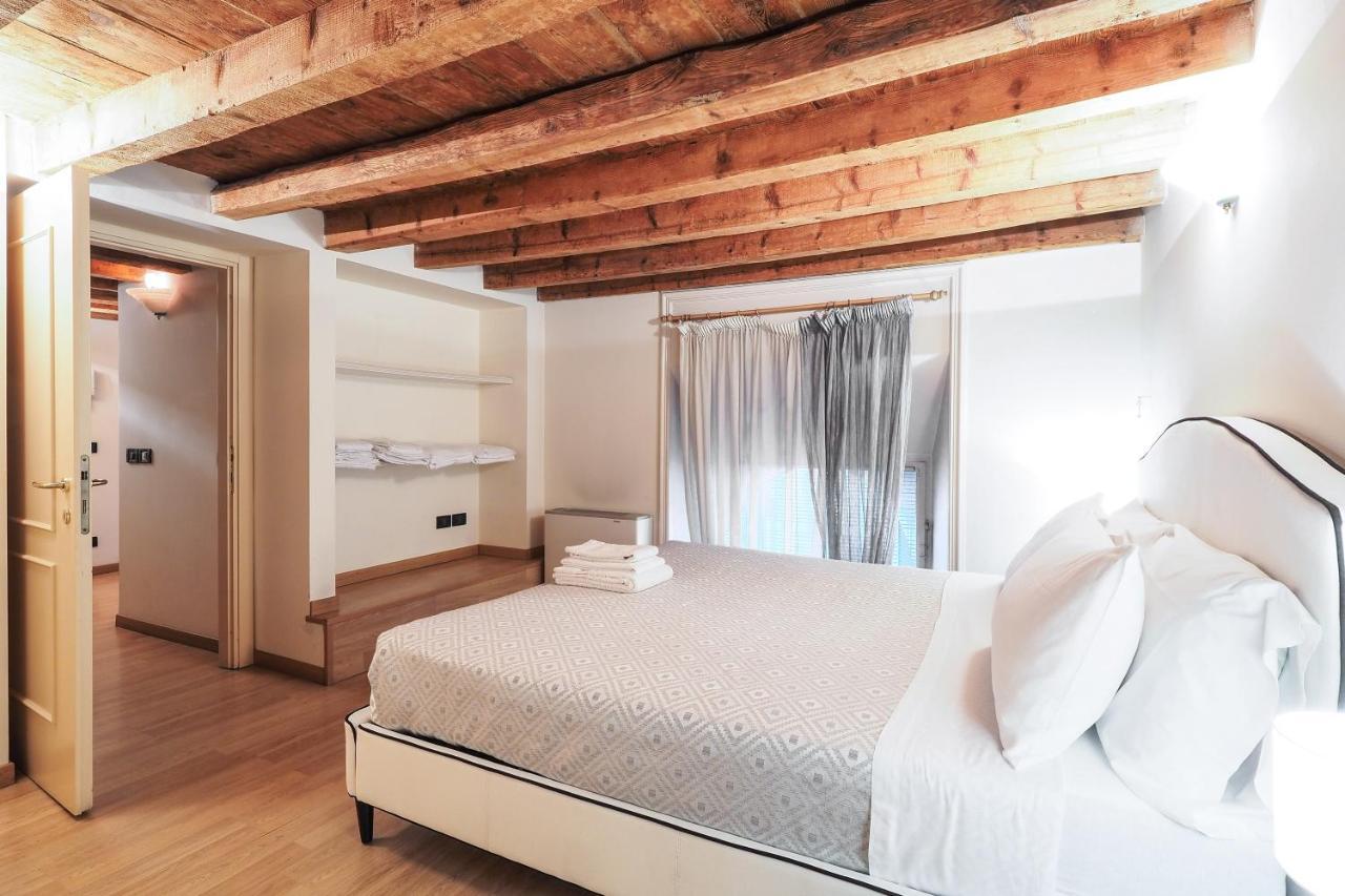 Unique Duomo Luxury Property Milánó Kültér fotó