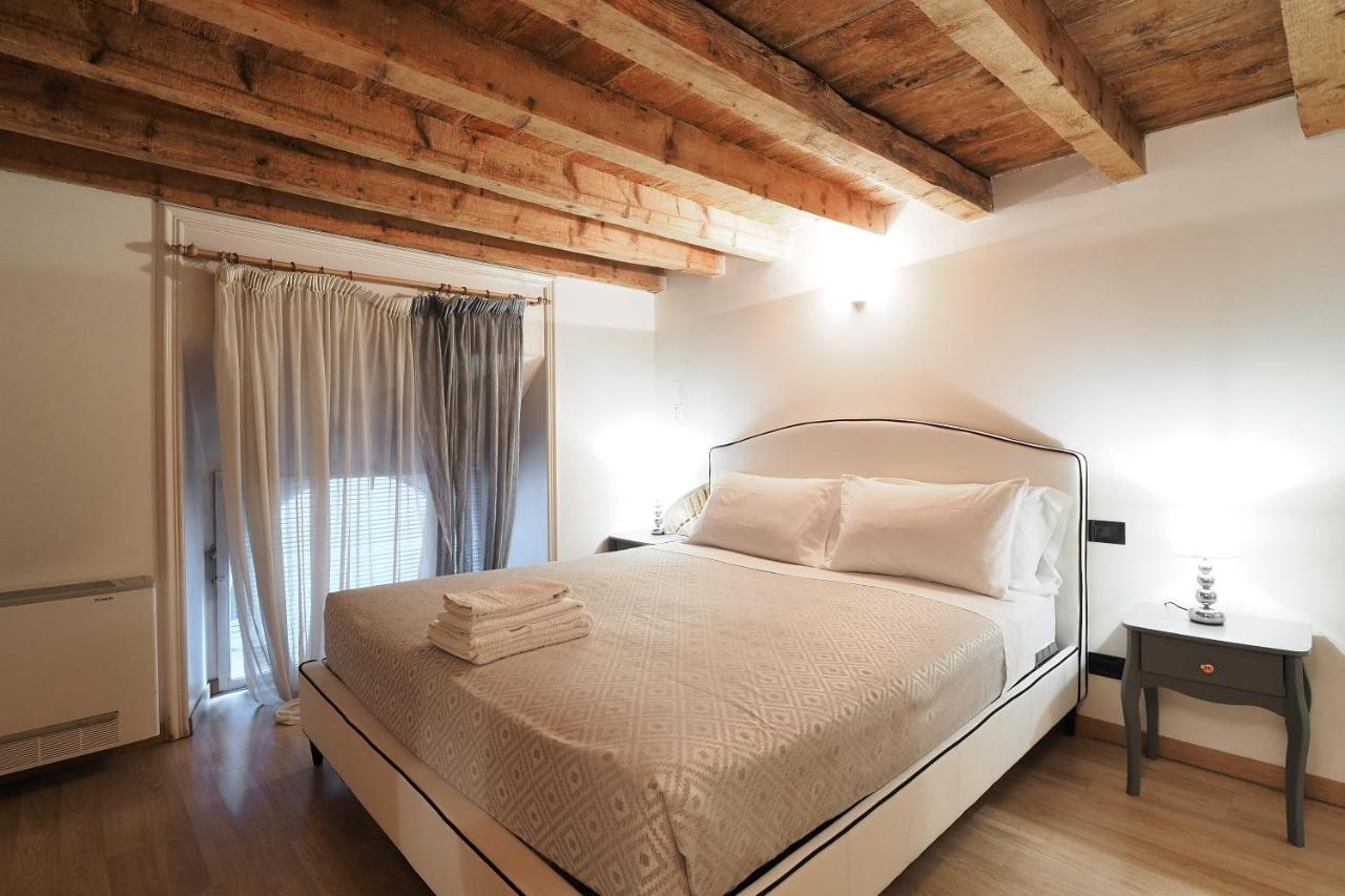 Unique Duomo Luxury Property Milánó Kültér fotó